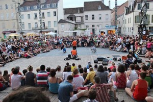 Festival Chalon dans la rue Tourisme Bourgogne